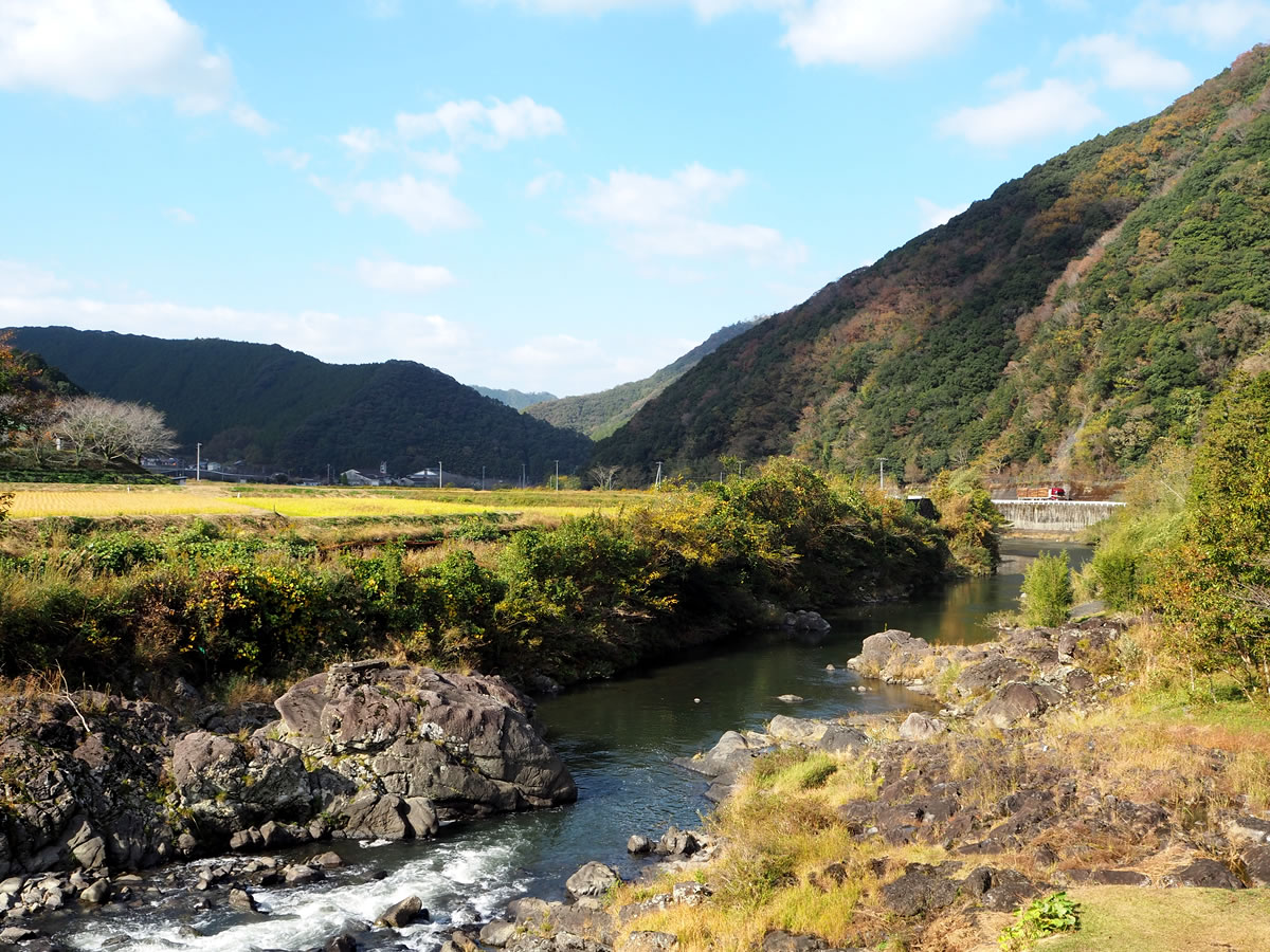 鬼北町　広見川